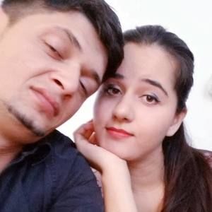 Meet your Posher, Saida